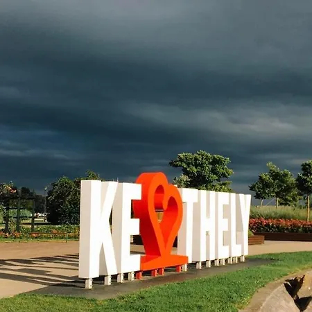 شقة Toldi68 Apartmanhaz *