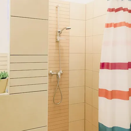 Apartment Toldi68 Apartmanhaz Keszthely