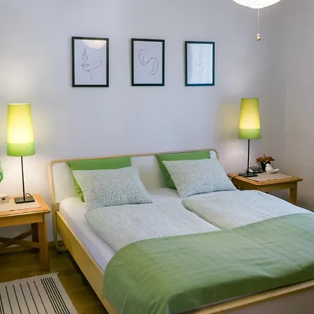 Apartment Toldi68 Apartmanhaz Keszthely